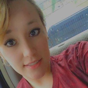 Meet your Posher, Hayley